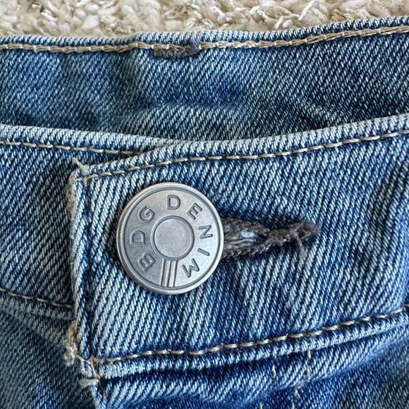 BDG High Rise Girlfriend Cropped Jeans Medium Wash Size 29 - Picture 5 of 10